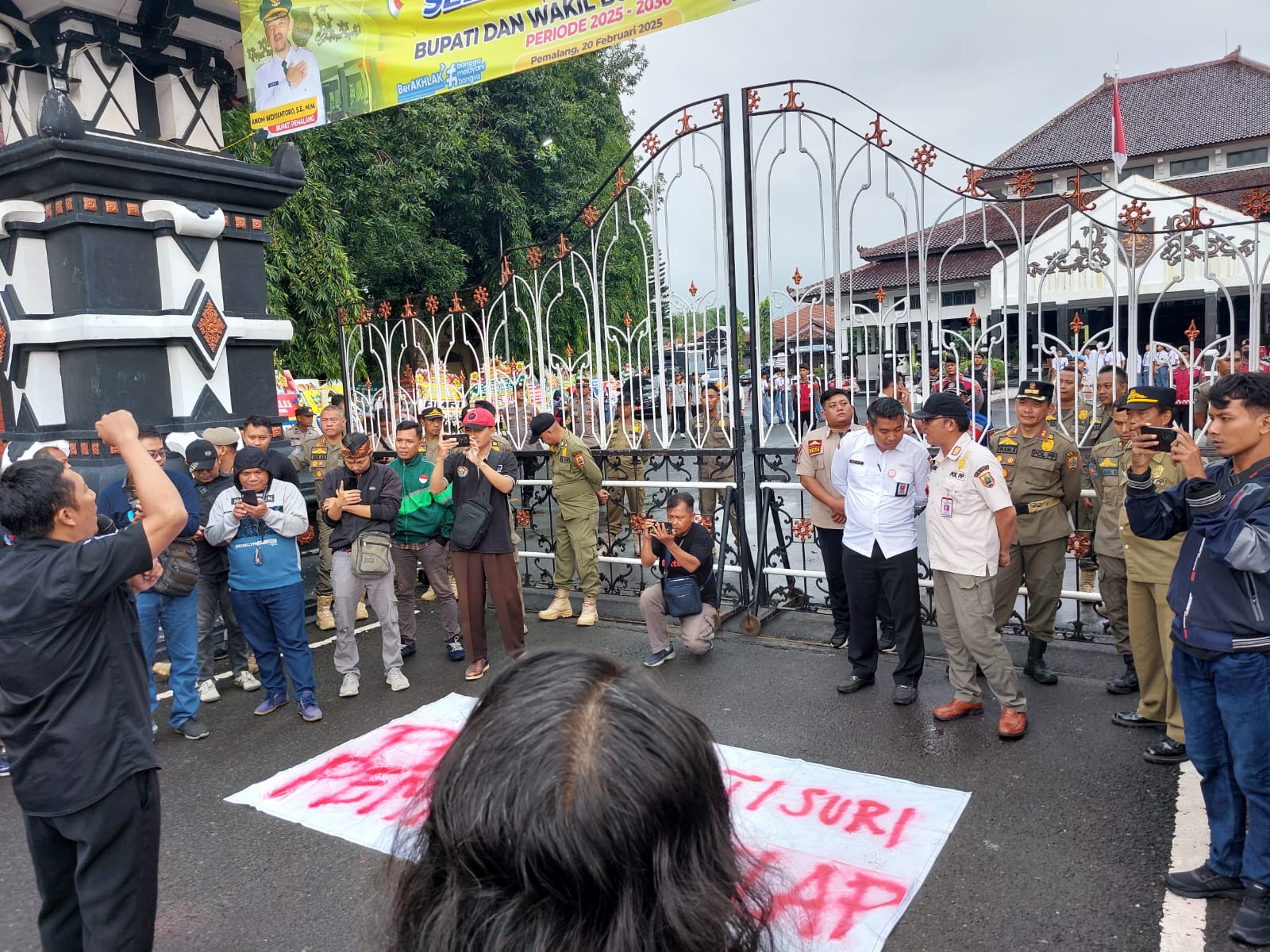 Aliansi Pantura Bersatu Tuntut Satpol PP Pemalang Tindak Kafe Karaoke Bandel