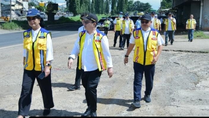 Wamen PU Inspeksi Percepatan Perbaikan Jalan Pantura, H-10 Lebaran Ditargetkan Rampung