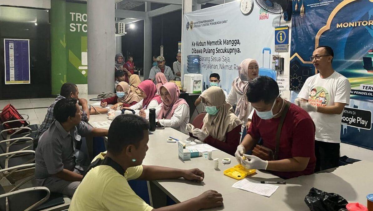 Cek Kesehatan Gratis bagi Pengemudi Bus di Terminal Tipe A Pekalongan, Pastikan Keamanan Arus Mudik