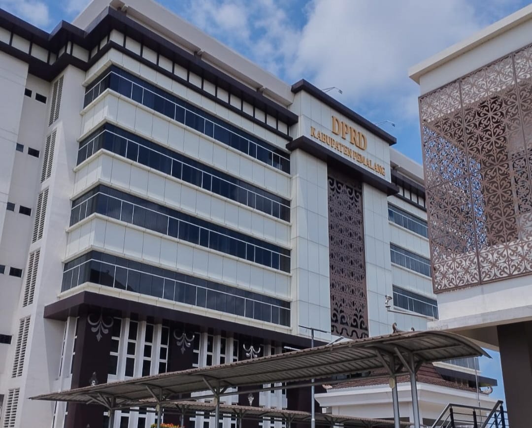 Kepsek Demosi Ngadu ke DPRD Minta Jabatan Dipulihkan dan Sekda Pemalang Diganti 