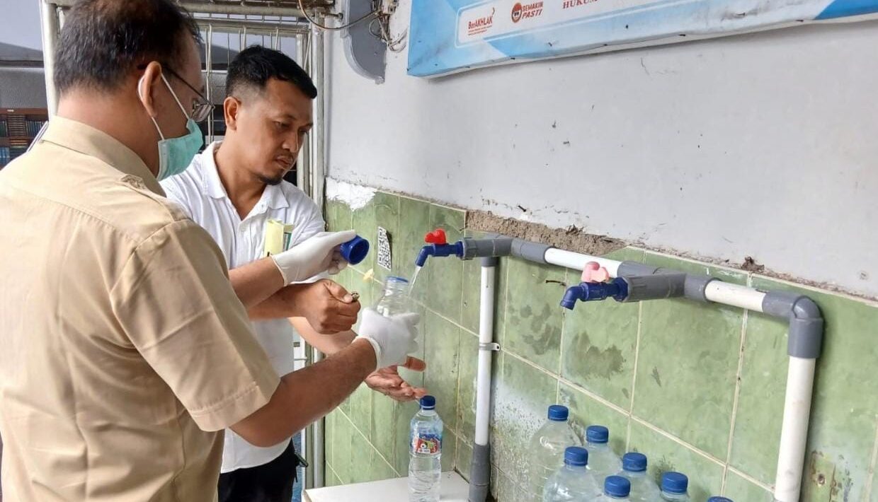 Pastikan Air Layak Konsumsi, Rutan Pekalongan Lakukan Uji Laboratorium