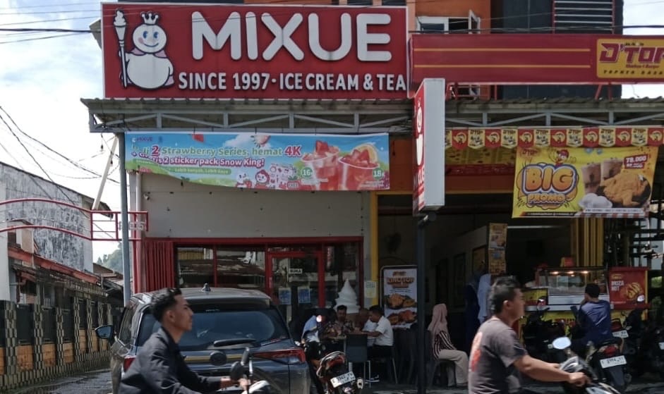 Gerai Es Krim Mixue Moga Pemalang Bantah Pakai Gelas Plastik Bekas