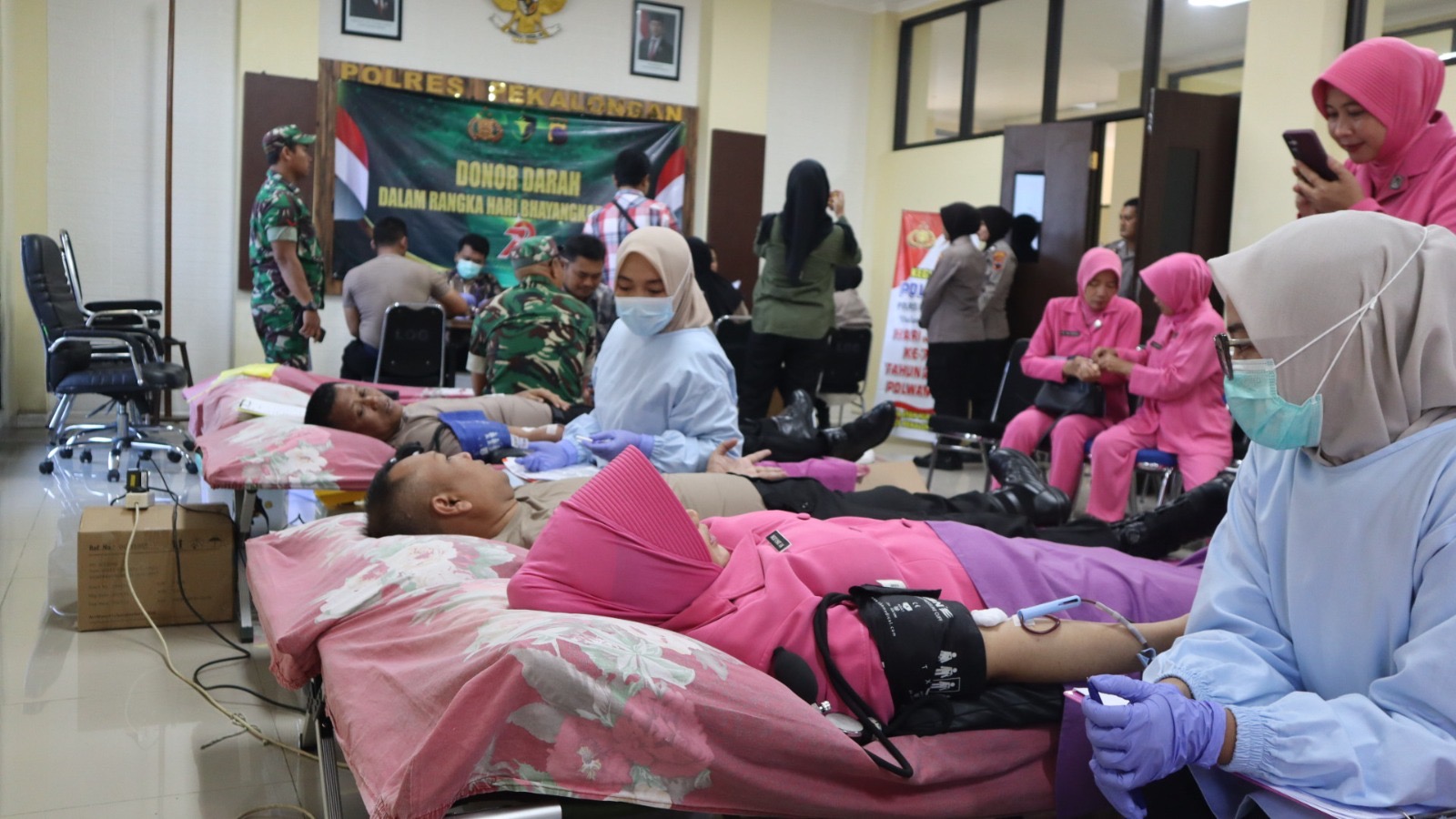 Polres Pekalongan Gelar Donor Darah Sambut HUT Bhayangkara ke-79