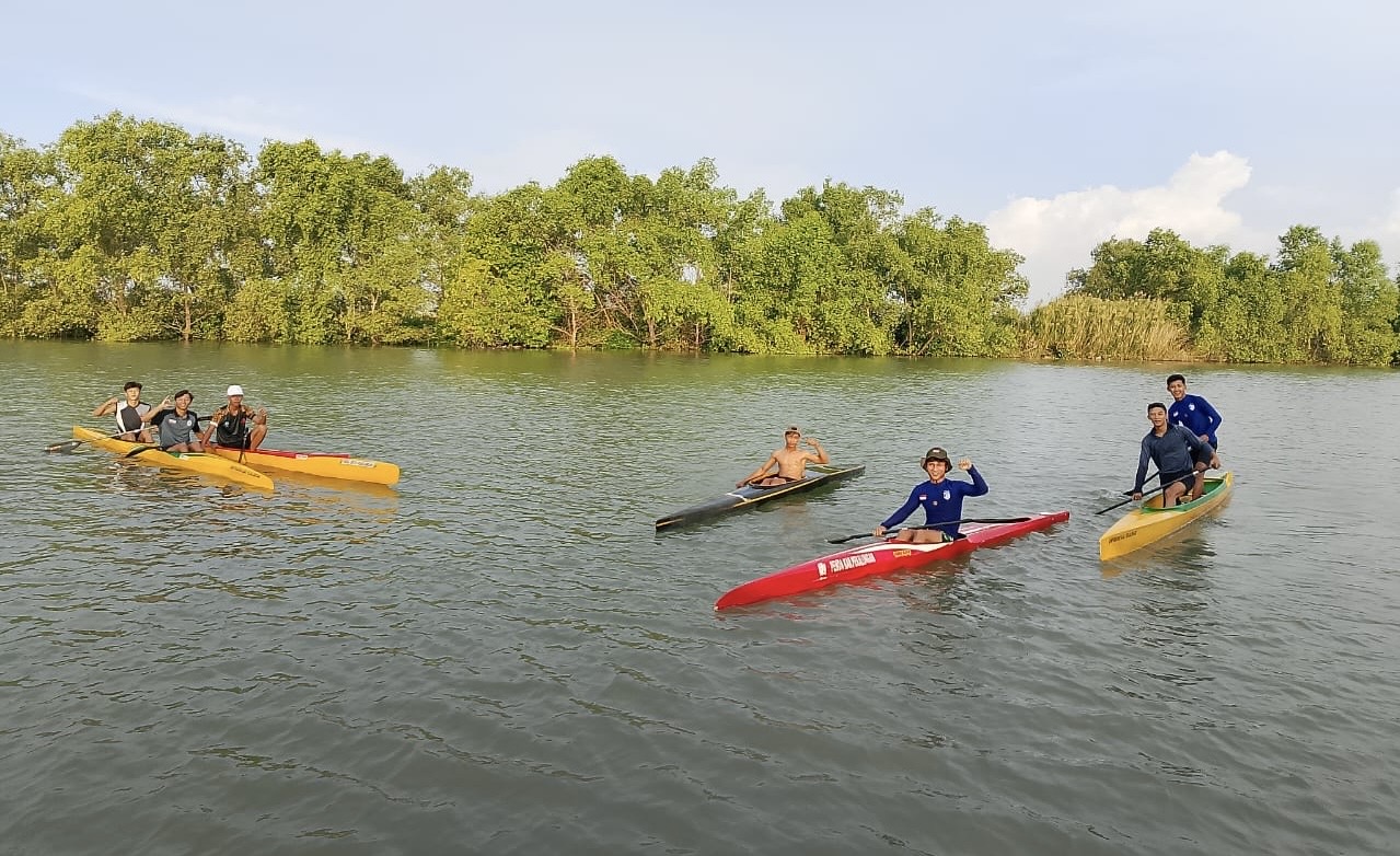 Atlet Dayung Pekalongan Siap Tampil di Kejurprov dan POPDA, Berangkat dengan Biaya Pribadi