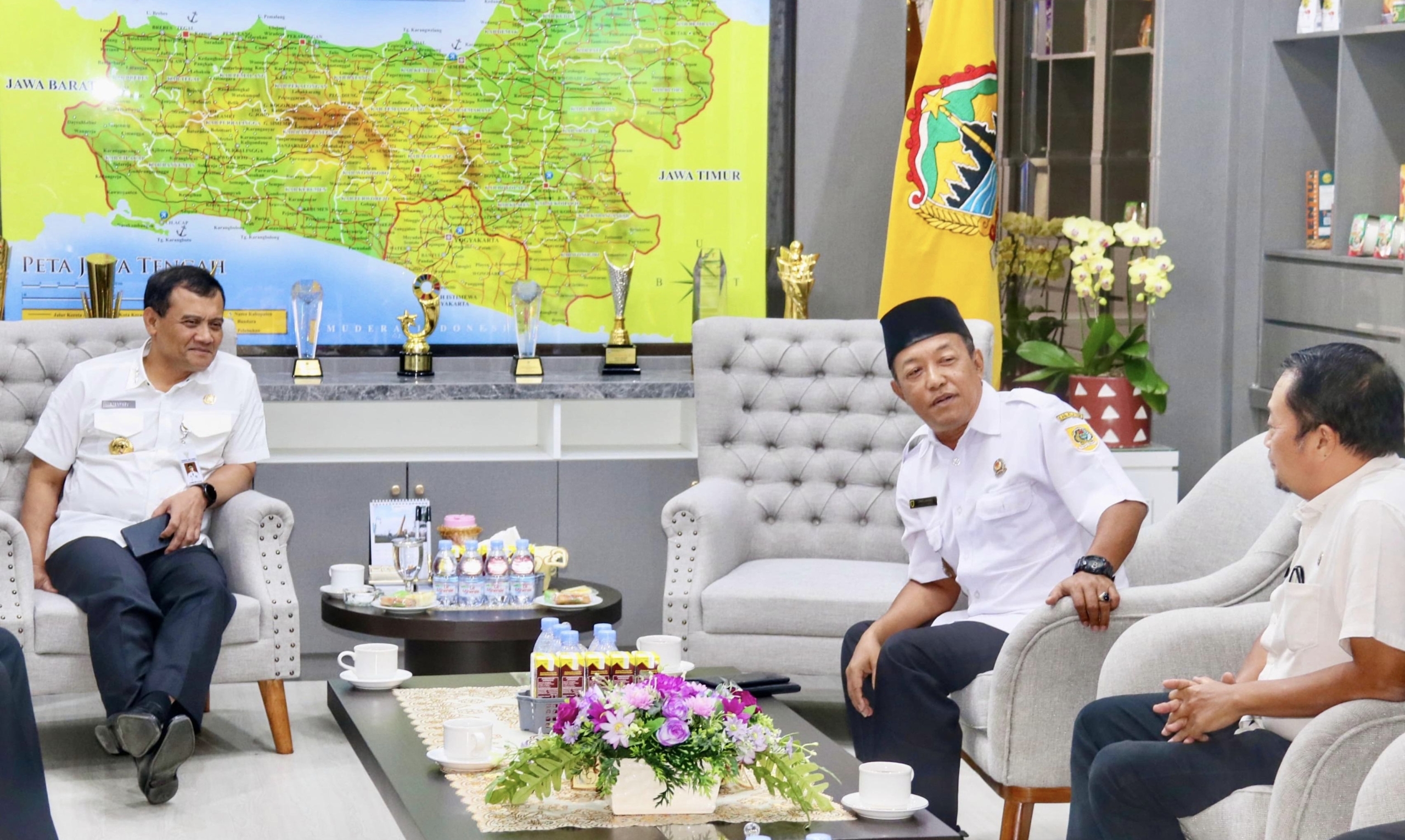 Ahmad Luthfi Tegaskan KDMP Ditujukan untuk Kesejahteraan Rakyat, Bukan Memberatkan Desa saat Didatangi Para Kades