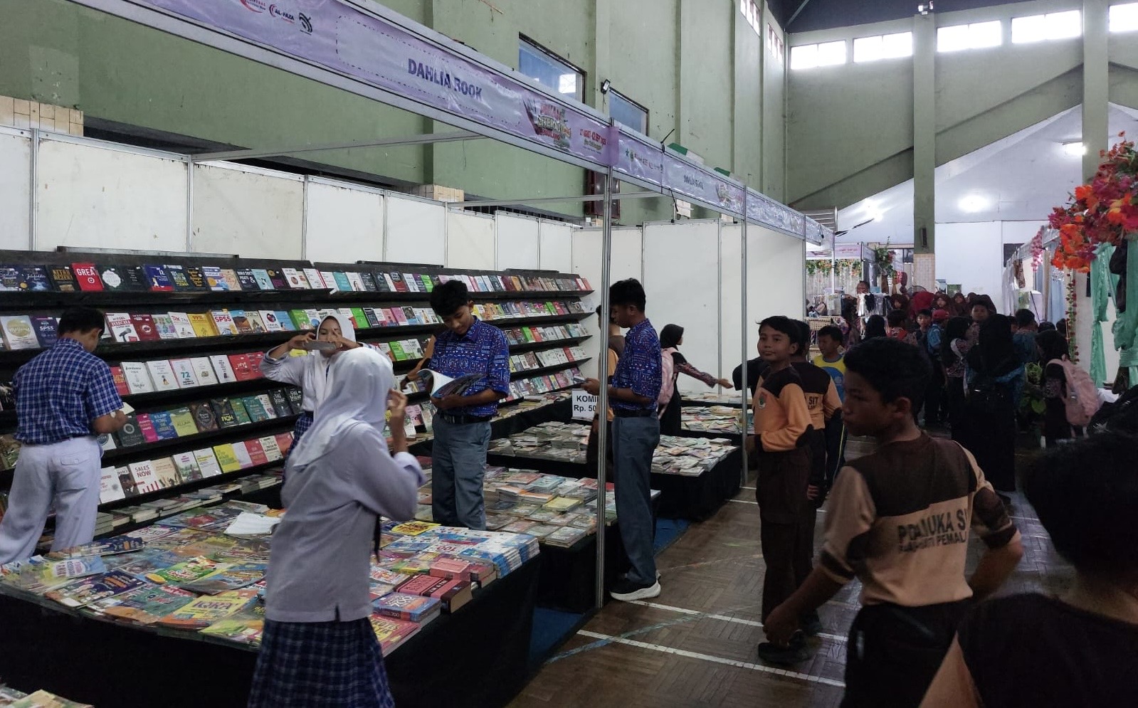 Pekan Literasi Pemalang 2025 Jadi Surga Buku Murah dan Ajang Kreativitas Pelajar