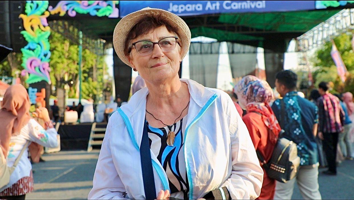 Wisatawan Jerman Terpesona Jepara Art Carnival Peringatan 80 Tahun Provinsi Jateng