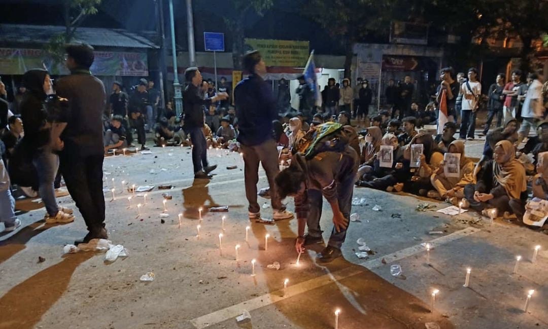Seribu Lilin untuk Afan: Doa, Duka, dan Seruan Damai dari Brebes