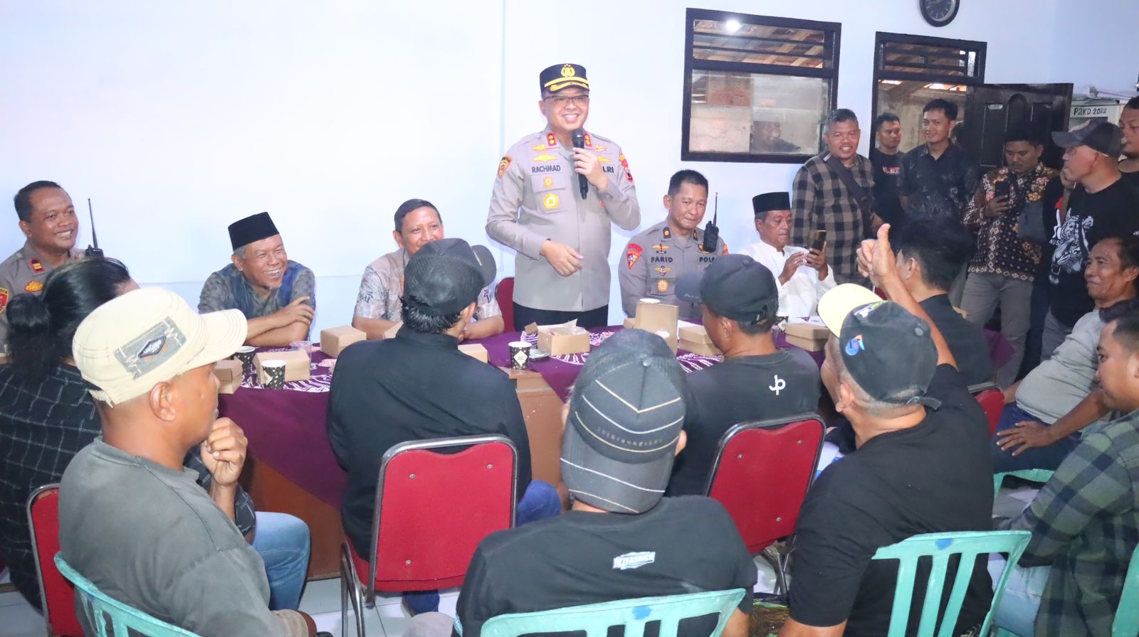 Kapolres Pekalongan Turun Tangan Mediasi Warga Desa Proto yang Minta Sekdes Mundur