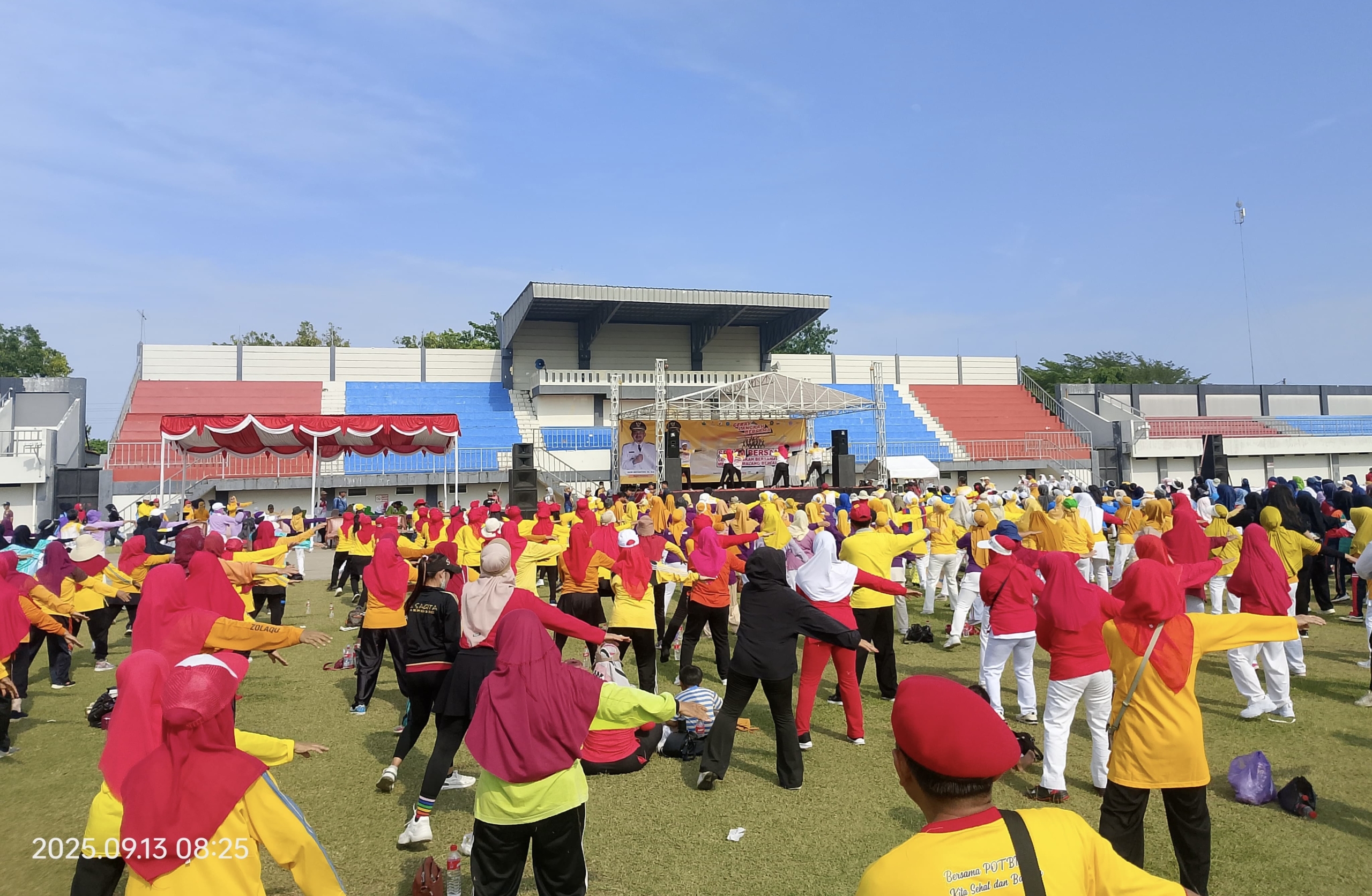 Ribuan Warga Pemalang Larut dalam Senam Haornas, Anak-anak Hingga Orang Tua