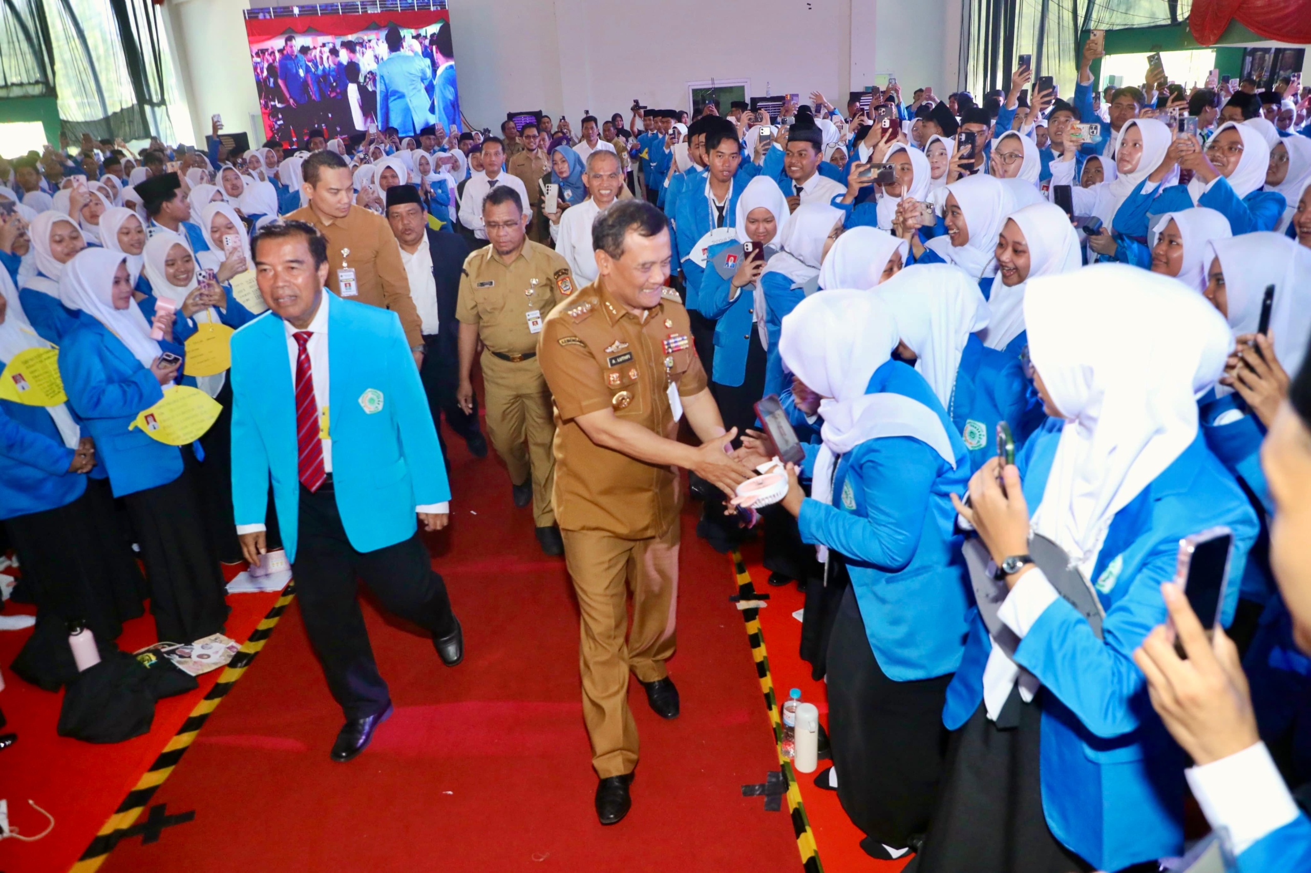 Ahmad Luthfi Tegaskan Integritas Pemimpin di Depan Ribuan Mahasiswa Unimus