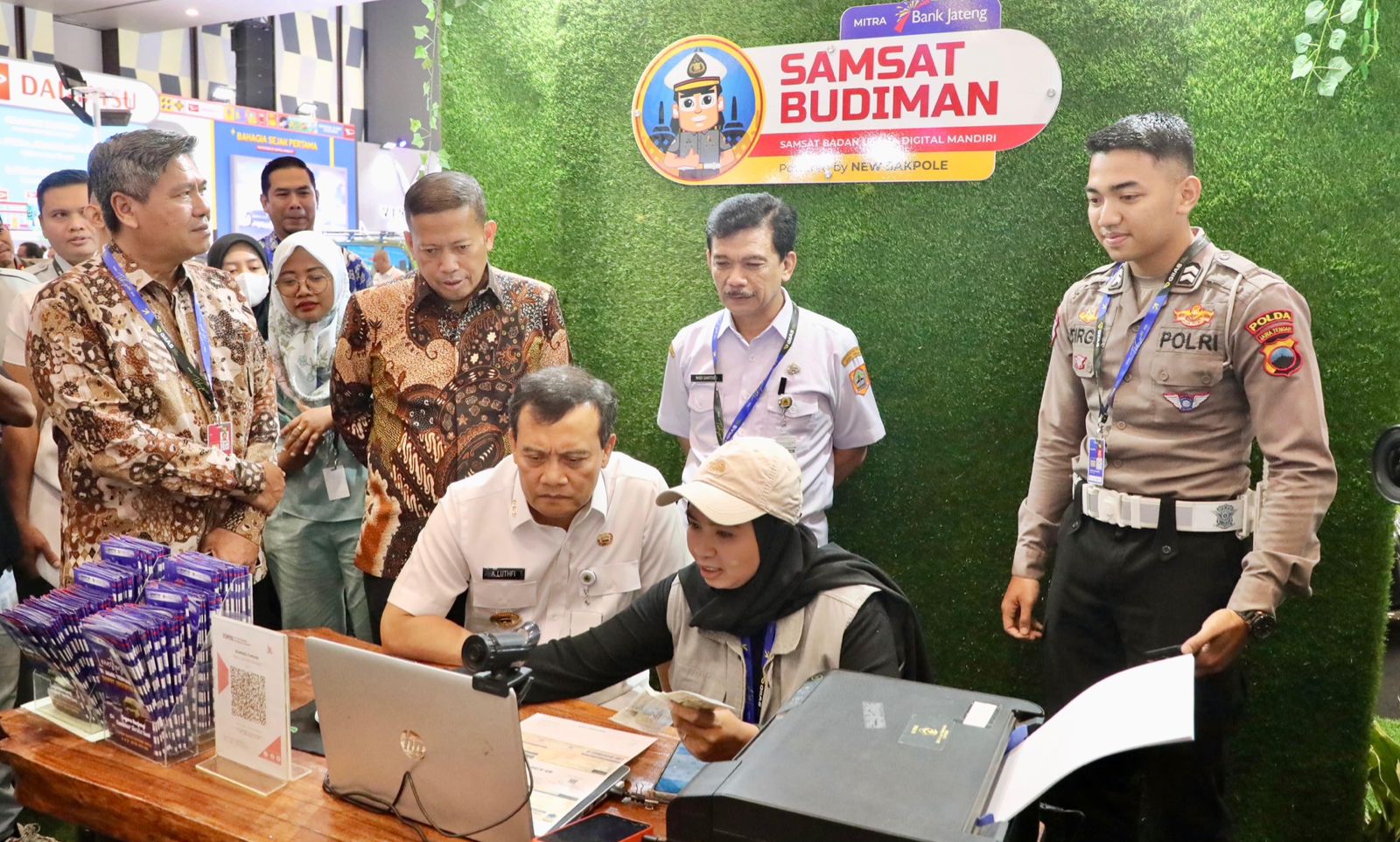 GIIAS Semarang 2025 Dibuka, Ahmad Luthfi Tegaskan Komitmen Insentif bagi Perusahaan dan Pelaku Usaha