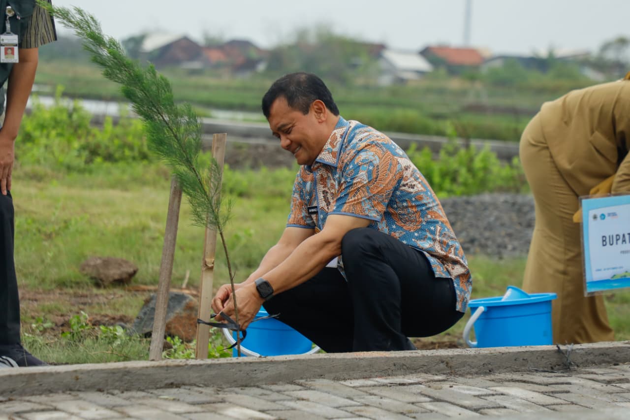 Ahmad Luthfi Dorong Optimalisasi SPAM untuk Tahan Penurunan Muka Tanah