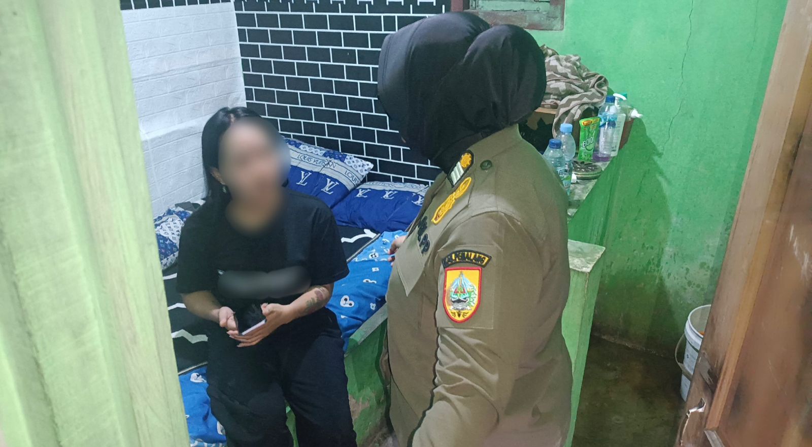 Satpol PP Pemalang Gerebek Warung Remang-Remang Calam, 6 Orang Diamankan