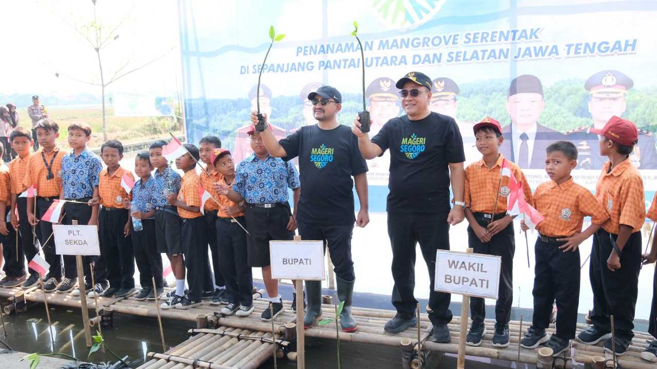 Mageri Segoro di Pemalang,134 Ribu Mangrove Ditamam di Lima Desa Pesisir
