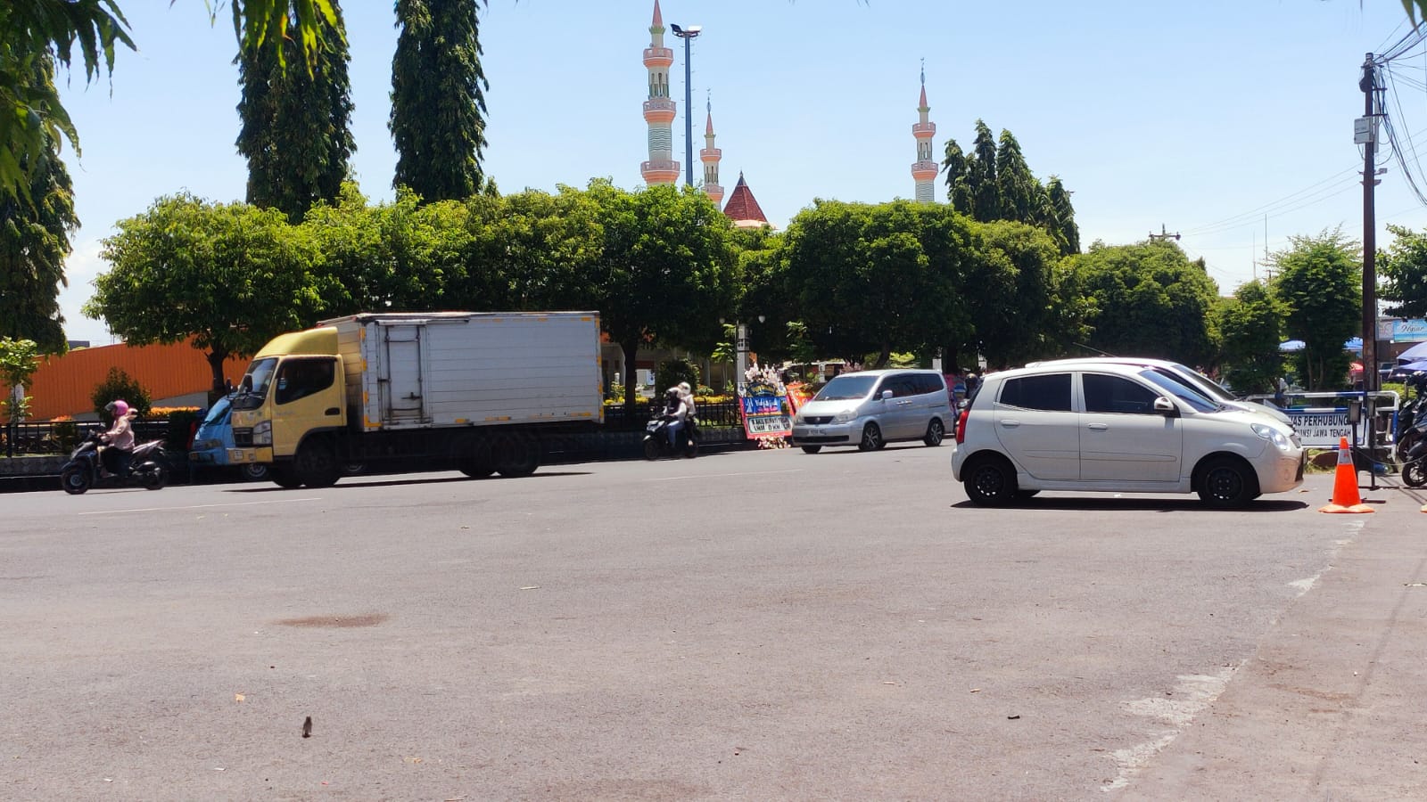 Viral Tarif Parkir Rp 30 Ribu di Alun-Alun Tegal, Dishub Turun Tangan Telusuri Oknum Jukir