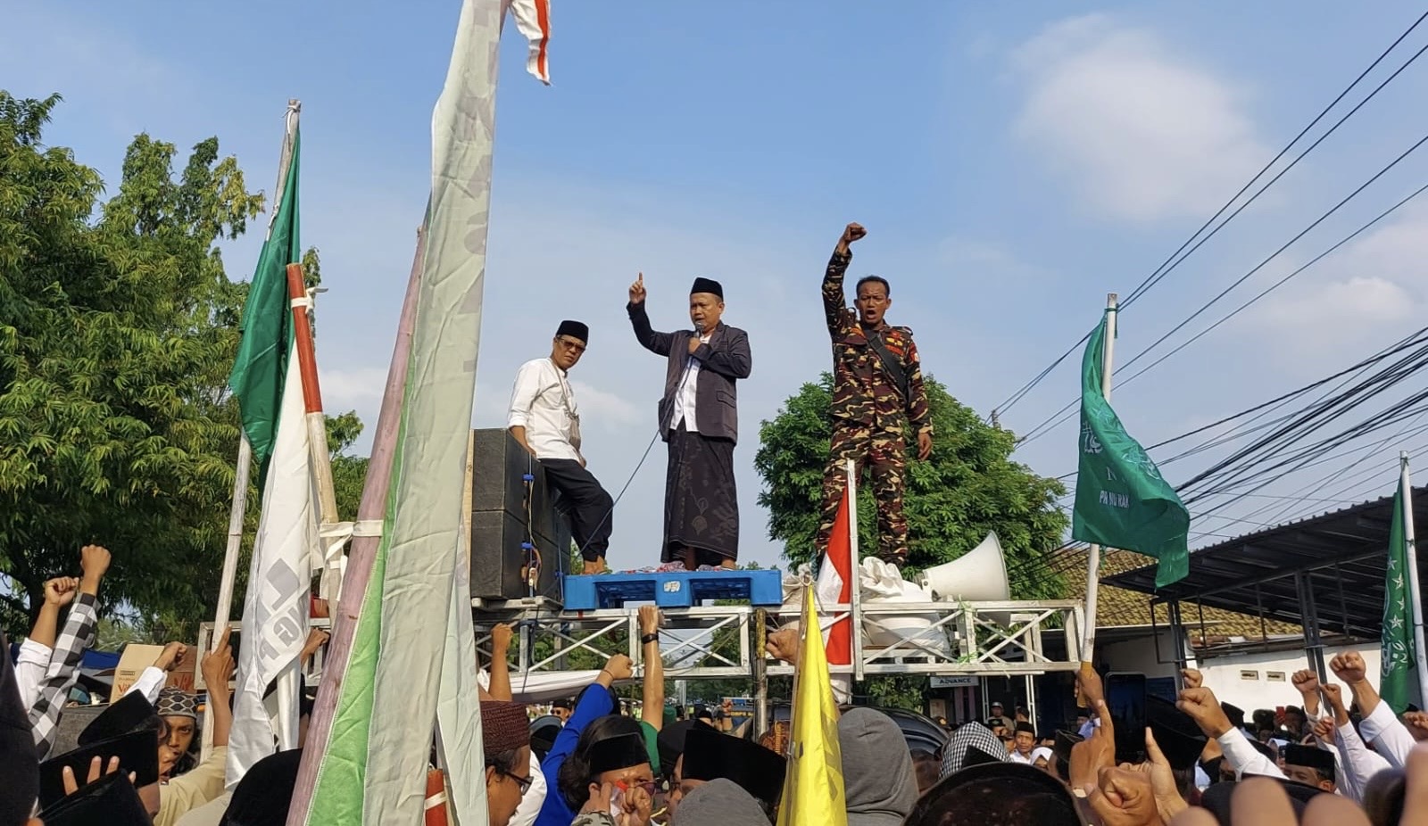 Laporkan Xpose Uncensored Trans7, Santri Pemalang Aksi Damai di Mapolres