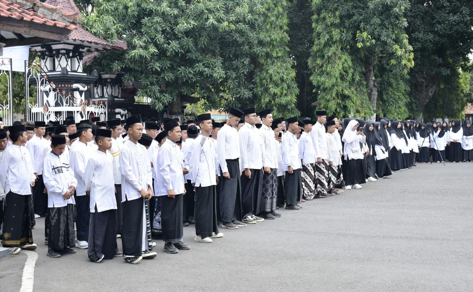 Santri Masa Kini Dituntut Kuasai Teknologi, Sains, dan Bahasa Dunia