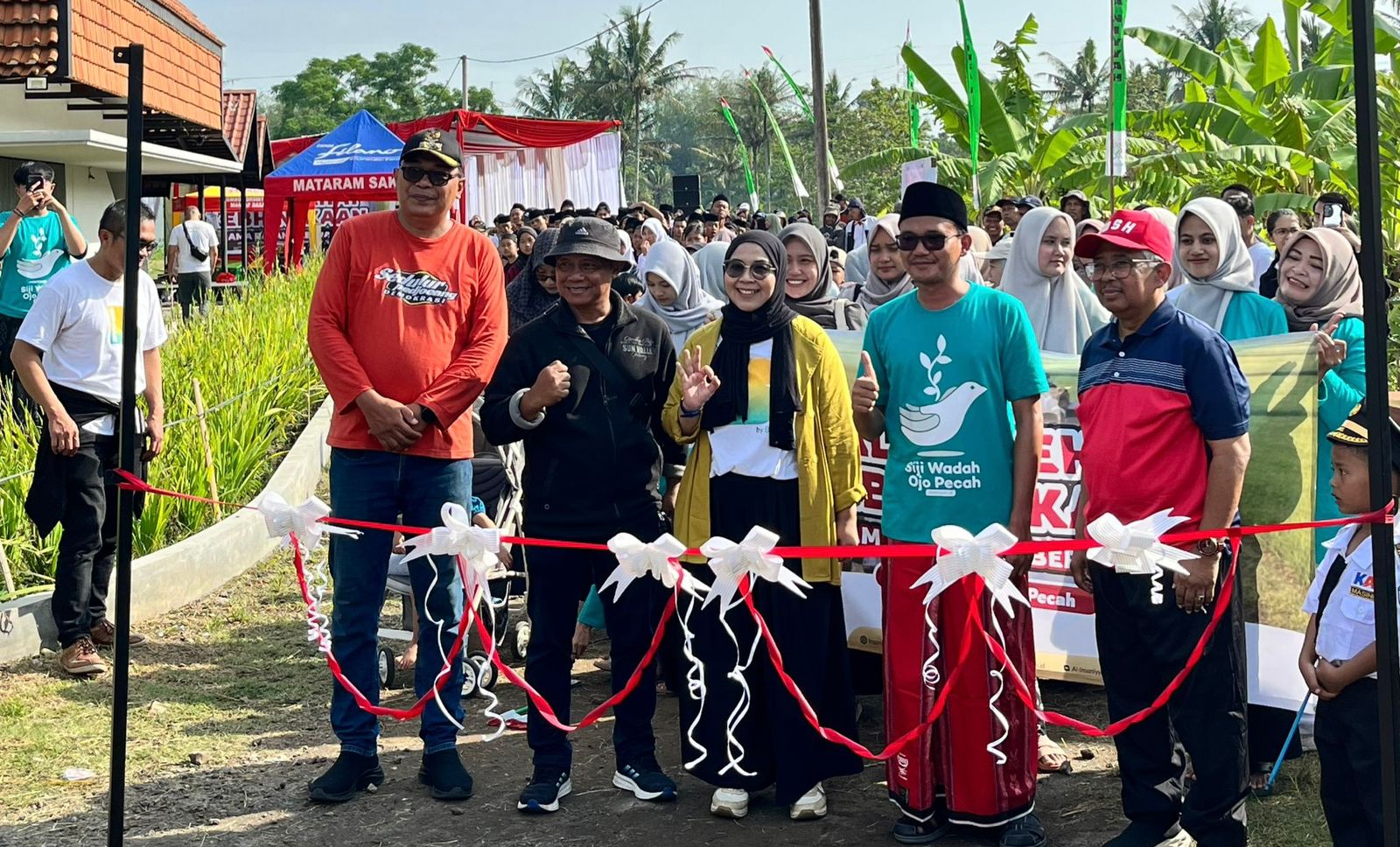 Ratusan Santri di Salatiga Gelar Jalan Sehat Kebhinekaan untuk Pererat Persaudaraan Antarumat Beragama