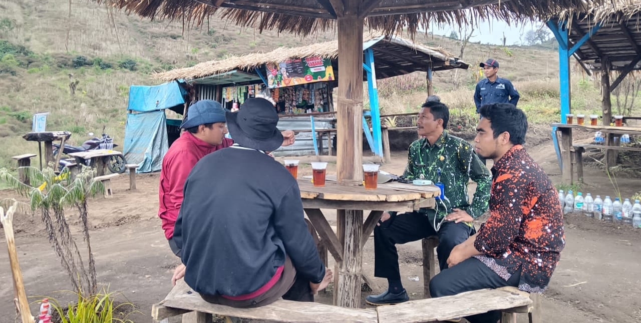 Keindahan Bukit Sabana di Jalur Pendakian Gunung Slamet Via Sawangan Tegal, Serasa Melihat Lukisan Hidup