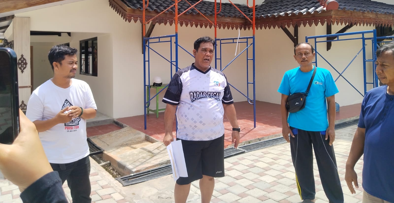 Wabup Tegal Kholid Cek Gedung Rakyat Slawi, "Dulunya Menyeramkan, Sekarang Jadi Estetik"