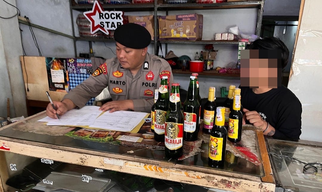 Polisi Razia 2 Warung Penjual Miras di Pekalongan, Ini Hasilnya