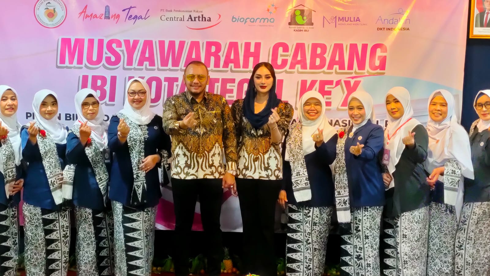 Hadiri Muscab IBI Kota Tegal ke-X, Dedy Yon : Bu Bidan, I Love You Full