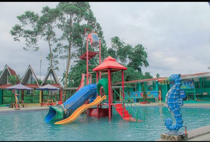 Daftar 5 Kolam Renang di Wisata Guci Tegal dan Tiket Masuk