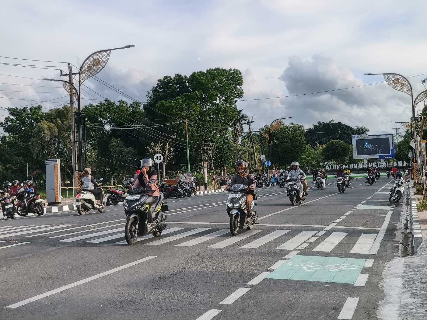 LIPSUS City Walk Slawi, Tak Sekadar Ubah Wajah Kota dan Pasang Videotron (1) 