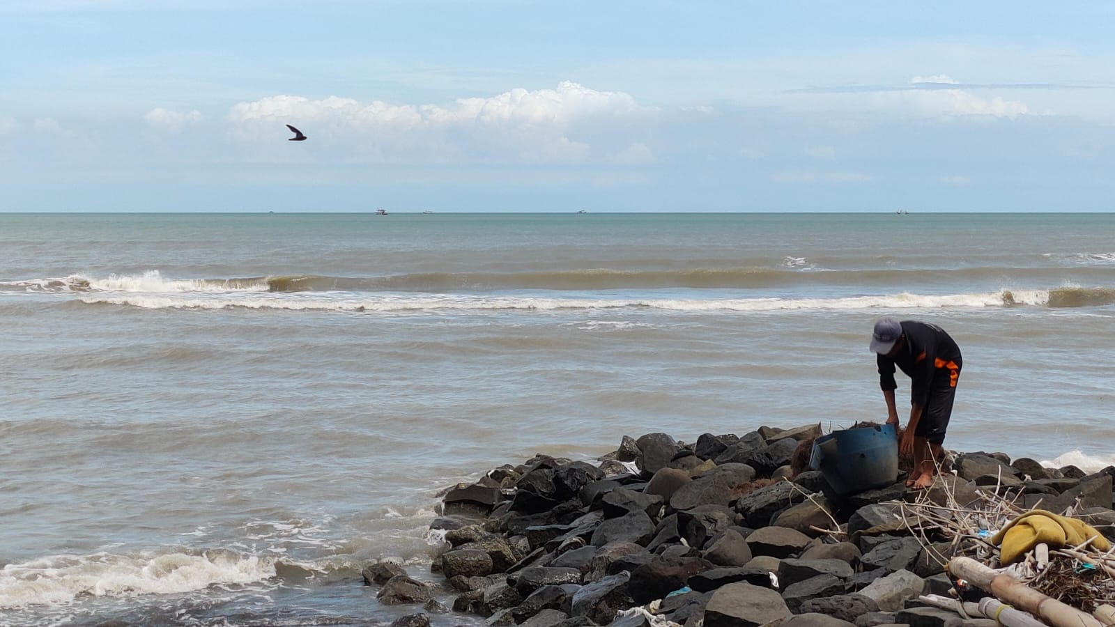 Pesisir Tegal Waspada, Bulan Baru 20 Desember Picu Rob