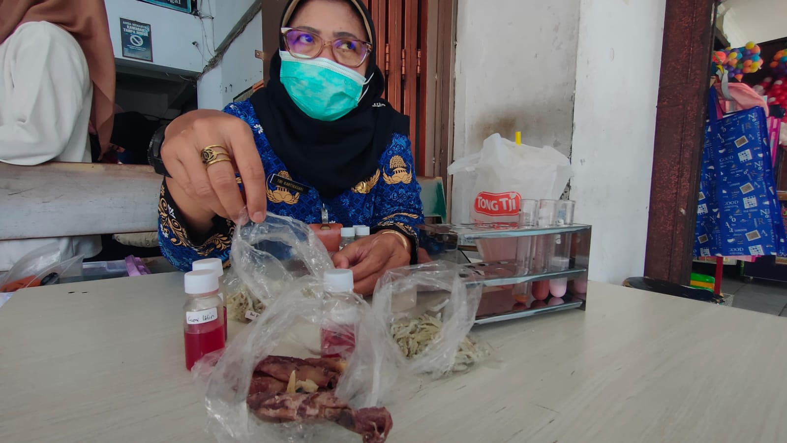 Dua Pedagang Pasar Pagi Tegal Ditegur Dinkes, Jual Makanan Berformalin