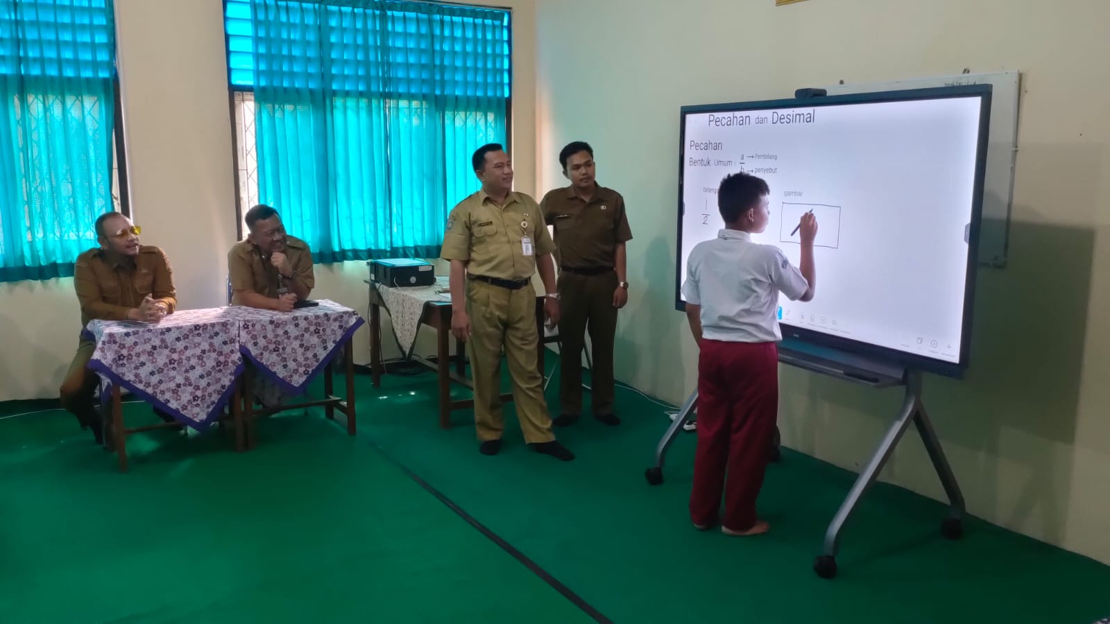 Sekolah di Tegal Beralih ke Pembelajaran Berbasis Digital