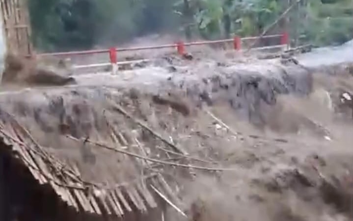 Sungai di Belik Pemalang Meluap, Warga di Bantaran Sungai Diminta Mengungsi