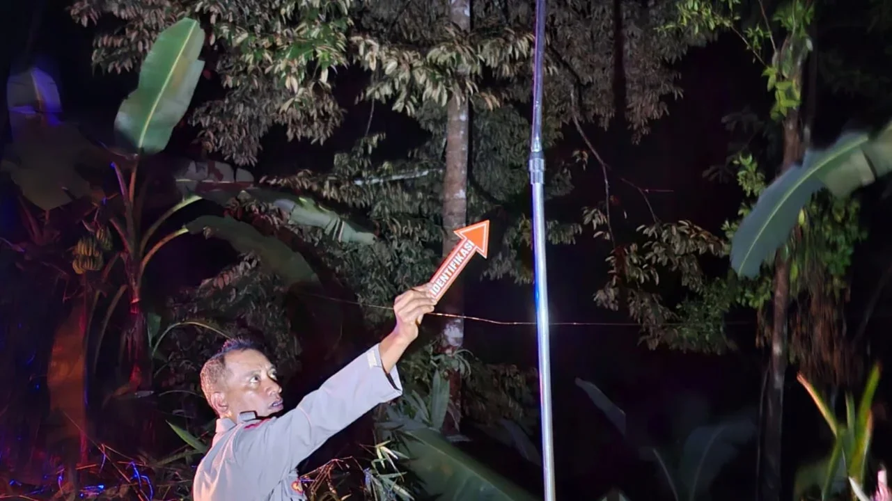 Niat Rapikan Kabel WiFi, Dua Pemuda di Pekalongan Terluka Tersengat Listrik