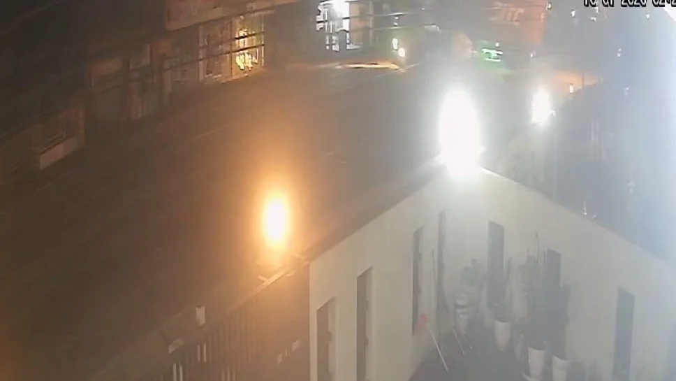 Truk Kontainer Terguling di Pantura Brebes Diduga Akibat Sopir Mengantuk