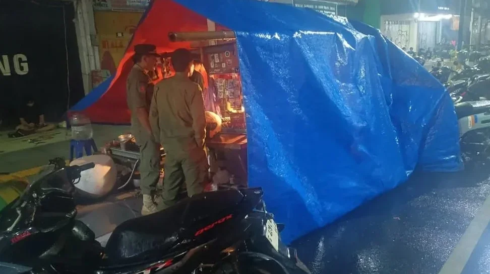 Netizen Ramai Bela Satpol PP Tertibkan Angkringan di City Walk Pemalang