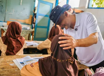 Cek Banjir Bandang di Pemalang, Gubernur Ahmad Luthfi Minta Aktivitas Pendidikan Tetap Jalan