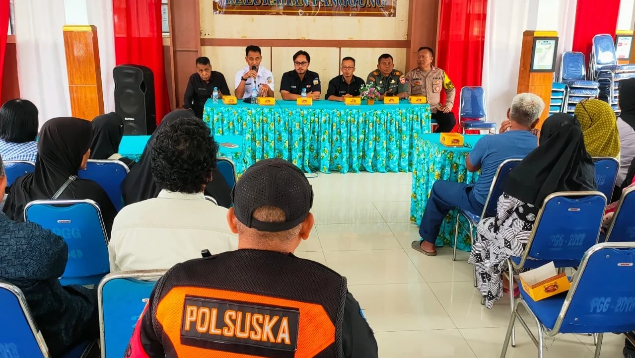 PT KAI Daop 4 Semarang, menggelar sosialisasi rencana pengembangan implasemen Stasiun Tegal di Balai Kelurahan Panggung, Kamis 15 Januari 2026.