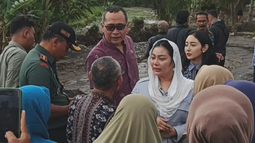 Banjir Bumiayu, Bupati Brebes Tambah Alat Berat untuk Percepat Penanganan Banjir
