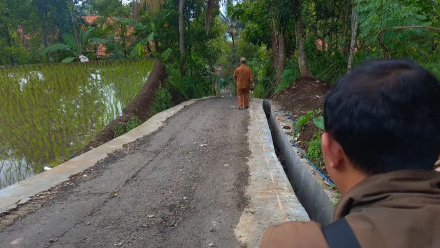 Pemdes Manggis Beri Klarifikasi Pemberitaan Proyek Talud, Tegaskan Informasi Tak Sesuai Fakta