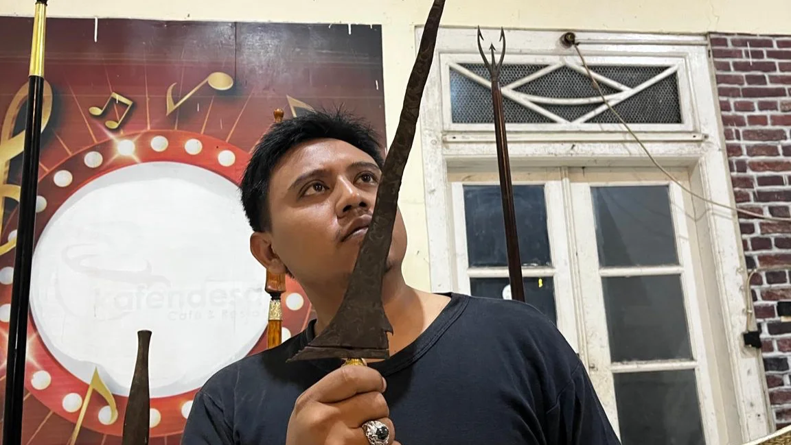 Keris Kyai Tapak Lima Panca Warna, Pusaka Sepuh Era Kerajaan Jenggala
