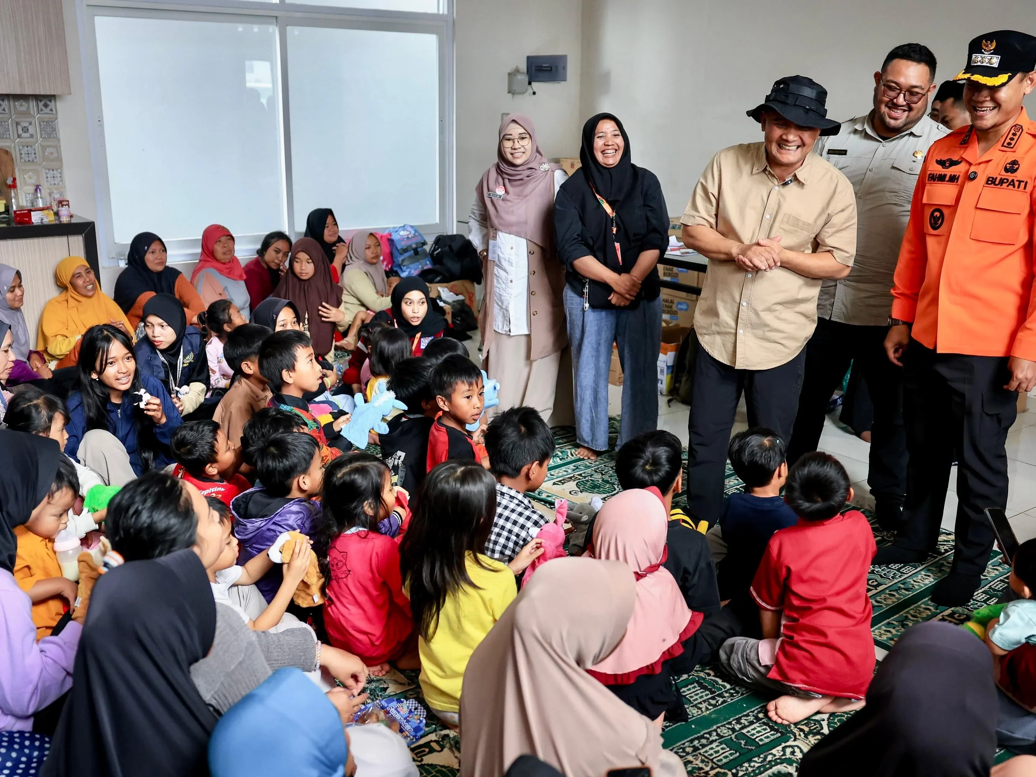 Gubernur Ahmad Luthfi Percepat Relokasi Pengungsi Bencana Purbalingga