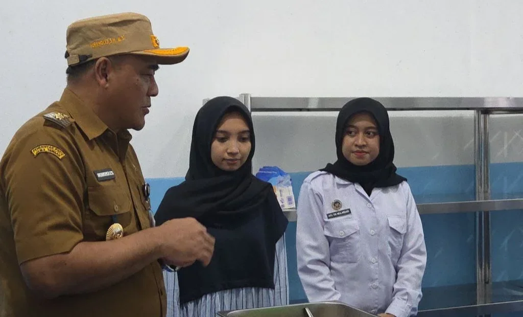 Resmikan SPPG MBG di Petarukan, Wabup Pemalang Pesan Menunya Bervariasi