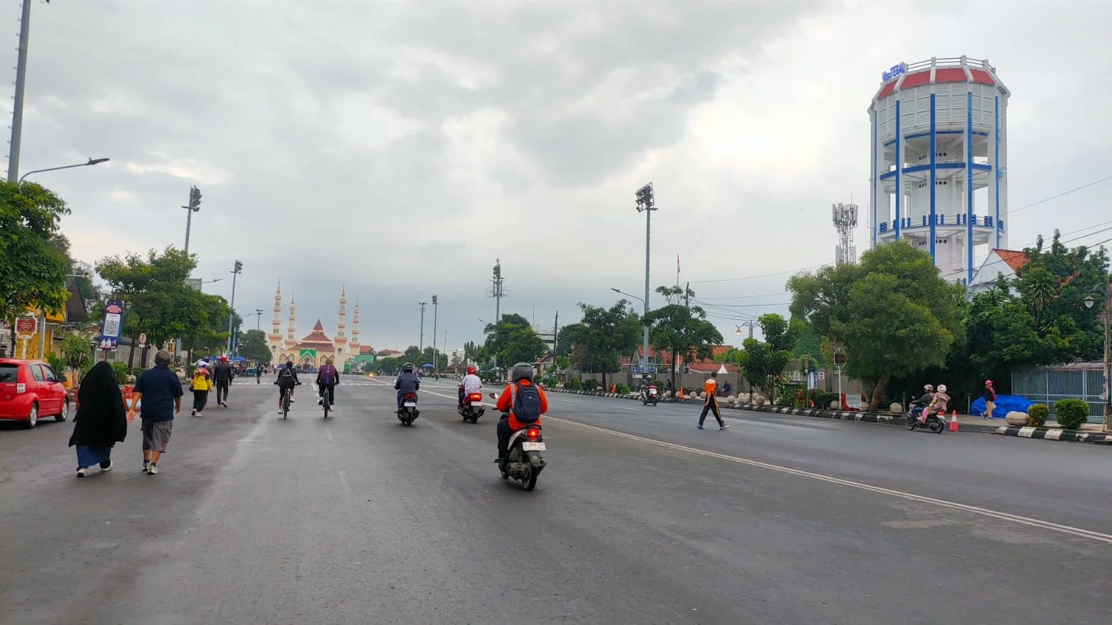 Prakiraan Cuaca Kota Tegal Hari Ini Jumat 30 Januari 2026, Berawan Tebal hingga Hujan Ringan