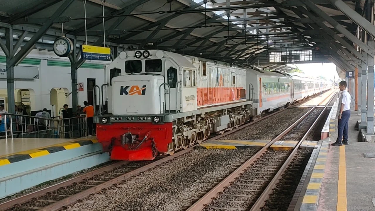 H-1 Libur Isra Mi'raj, Volume Penumpang Stasiun Tegal Tembus 4.259 Orang