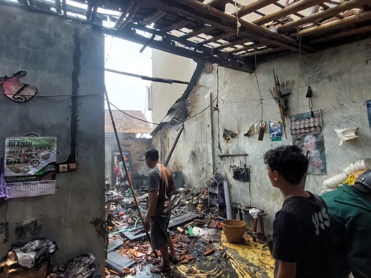 Lupa Matikan Kompor Gas, Dapur Warga Bojong Pekalongan Ludes Terbakar