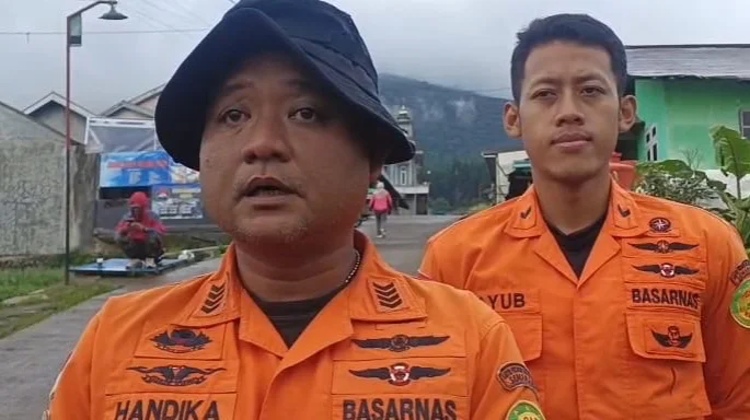 Evakuasi Jasad Pendaki Gunung Slamet Syafiq Ridhan Ali Razan Dilanjutkan