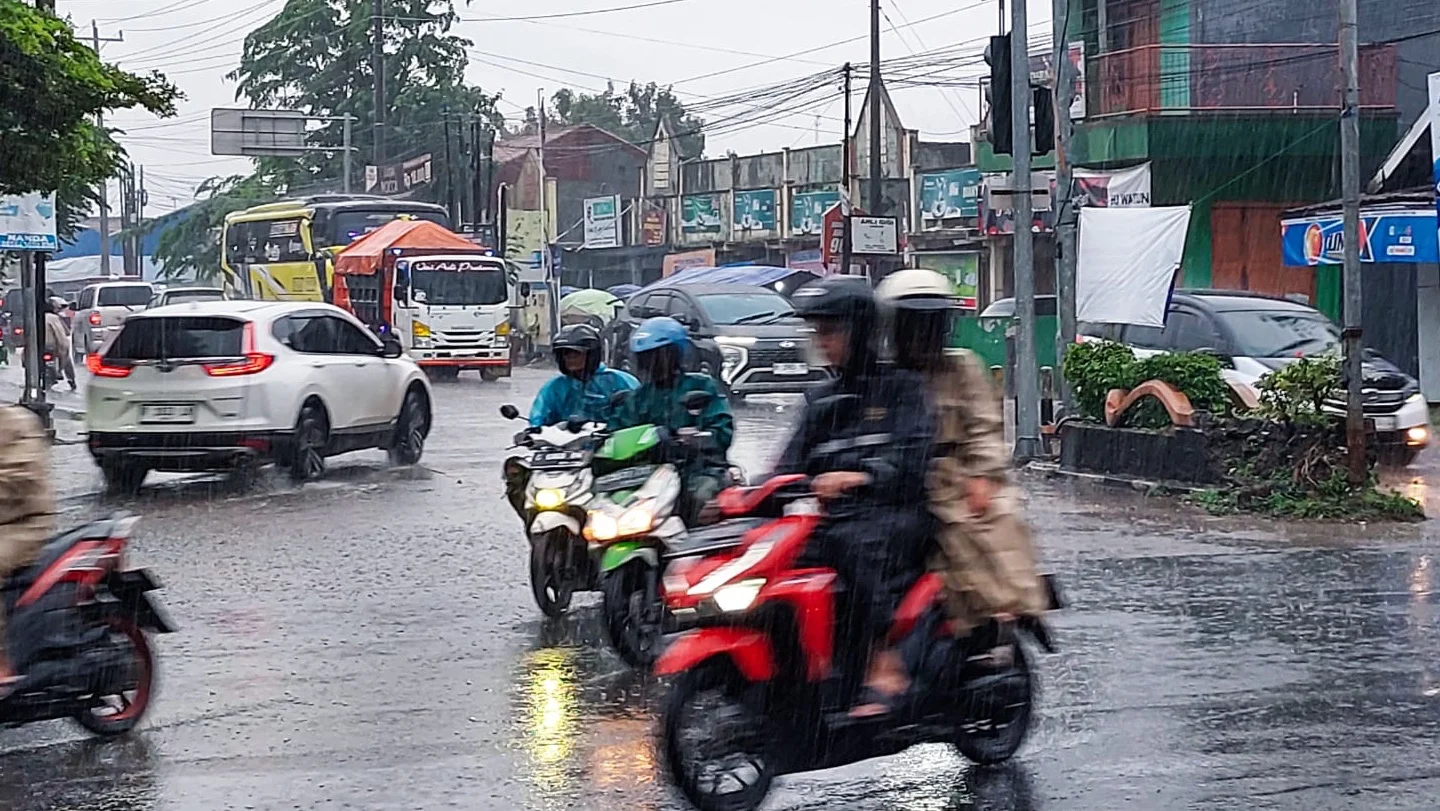 Awas! BMKG Tetapkan Status Siaga Hujan Lebat di Pantura Jateng Akhir Januari 2026