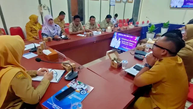 Kunjungan kerja Komisi I DPRD Kota Tegal ke Dinas Pendidikan dan Kebudayaan, untuk membahas sejumlah isu strategis, Senin 12 Januari 2026.