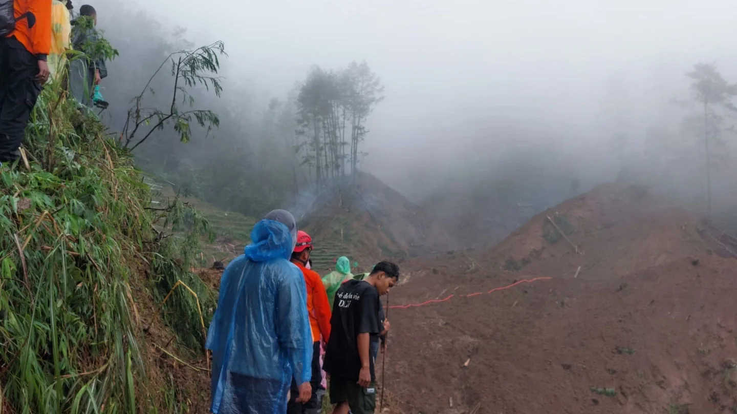 Korban Longsor di Bongas Watukumpul Pemalang Bapak dan Anak